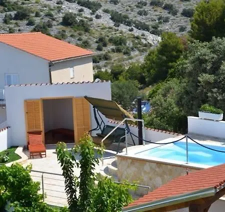 Apartament Natali Daire *