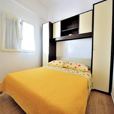 Daire Apartament Natali Primošten