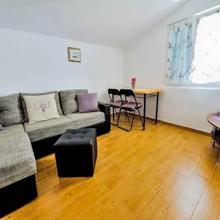 Daire Apartament Natali Primošten
