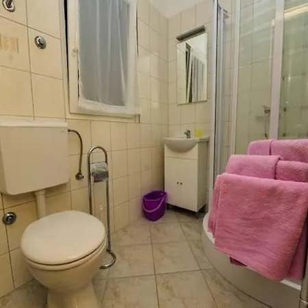 Daire Apartament Natali *